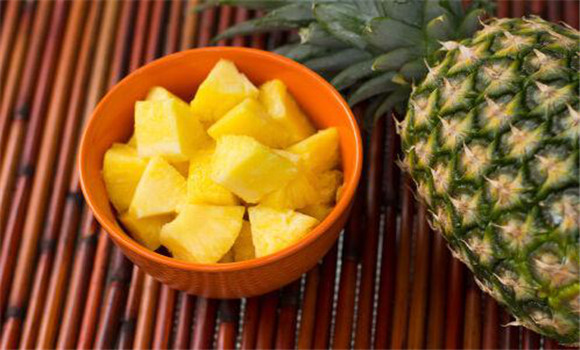吃菠蘿能消除感冒